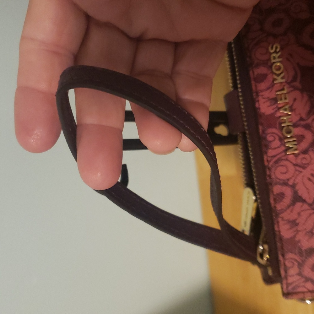 Michael Kors Jet Set Double Zip Wristlet Plum Color Design (#54) - Picture 4 of 13